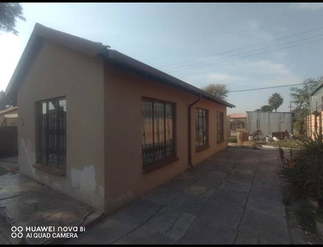 3 BEDROOM HOUSE FOR SALE IN MERITENG